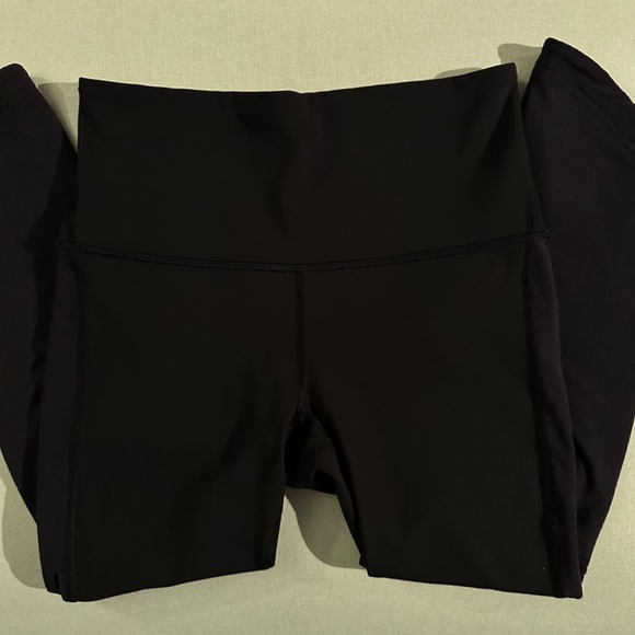 Lululemon Ready Set Go Crop (21") in Black - Picture 6 of 11